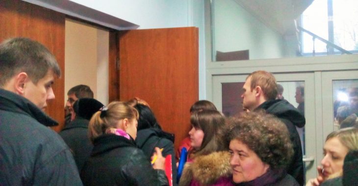 Жители Киевской области по 3 месяца не могут попасть в «паспортный стол» Жители Киевской области по 3 месяца не могут попасть в «паспортный стол»