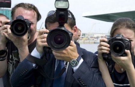 Вилучення фото- і відеотехніки у журналіста каратиметься законом