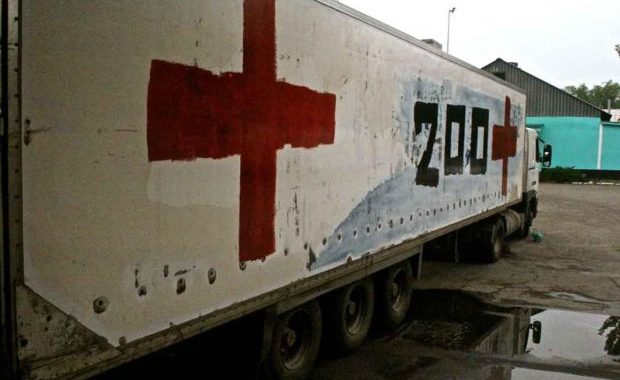 ОБСЄ зафіксувала проїзд фургону з написом «Вантаж 200» на кордоні з Росією ОБСЄ зафіксувала проїзд фургону з написом «Вантаж 200» на кордоні з Росією