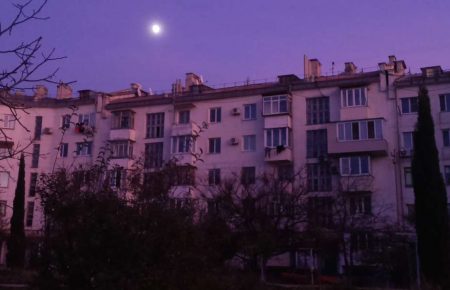 У Севастополі вуличне освітлення працює з дванадцятої ночі