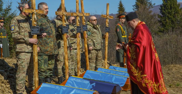 На Закарпатті перепоховали останки 5 розстріляних карпатських січовиків На Закарпатті перепоховали останки 5 розстріляних карпатських січовиків