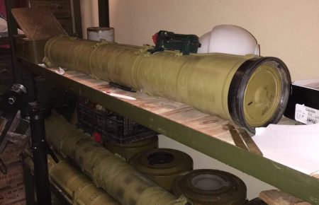 ГПУ зупинила ввезення до Києва 65 кг тротилу, 100 гранат і купи патронів