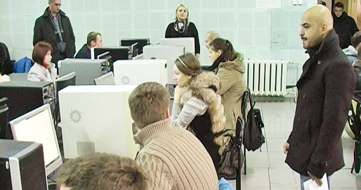 У Краматорську стартували тести для бажаючих стати поліцейським У Краматорську стартували тести для бажаючих стати поліцейським