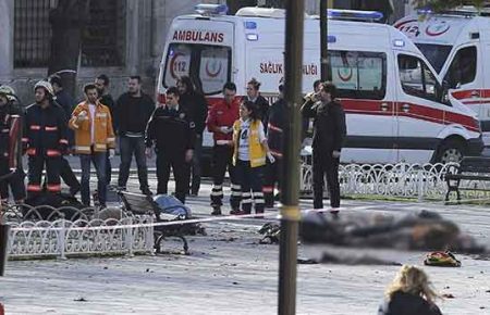Принаймні 10 загиблих та 15 поранених у Стамбулі в результаті вибуху