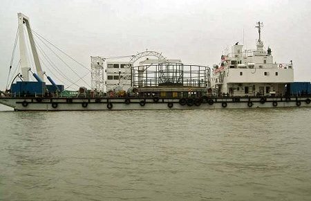 В Керченский порт зашло китайское судно для прокладки «энергомоста» с РФ