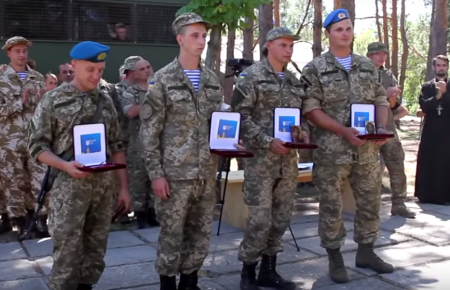 «Киборги» из Луганского аэропорта стали Народными героями