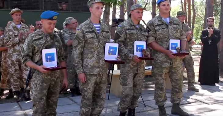 «Киборги» из Луганского аэропорта стали Народными героями «Киборги» из Луганского аэропорта стали Народными героями