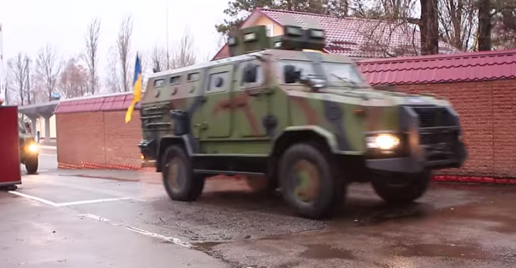 Прикордонники показали, яку техніку відправили до зони АТО Прикордонники показали, яку техніку відправили до зони АТО