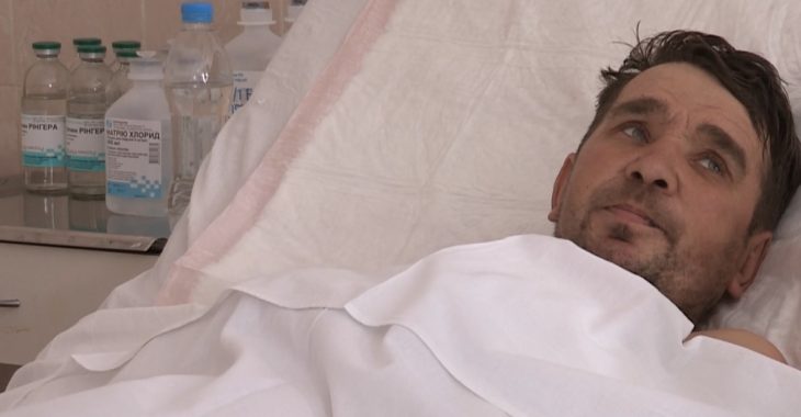 У Дніпропетровській лікарні ім. Мечникова рятують поранених десантників У Дніпропетровській лікарні ім. Мечникова рятують поранених десантників