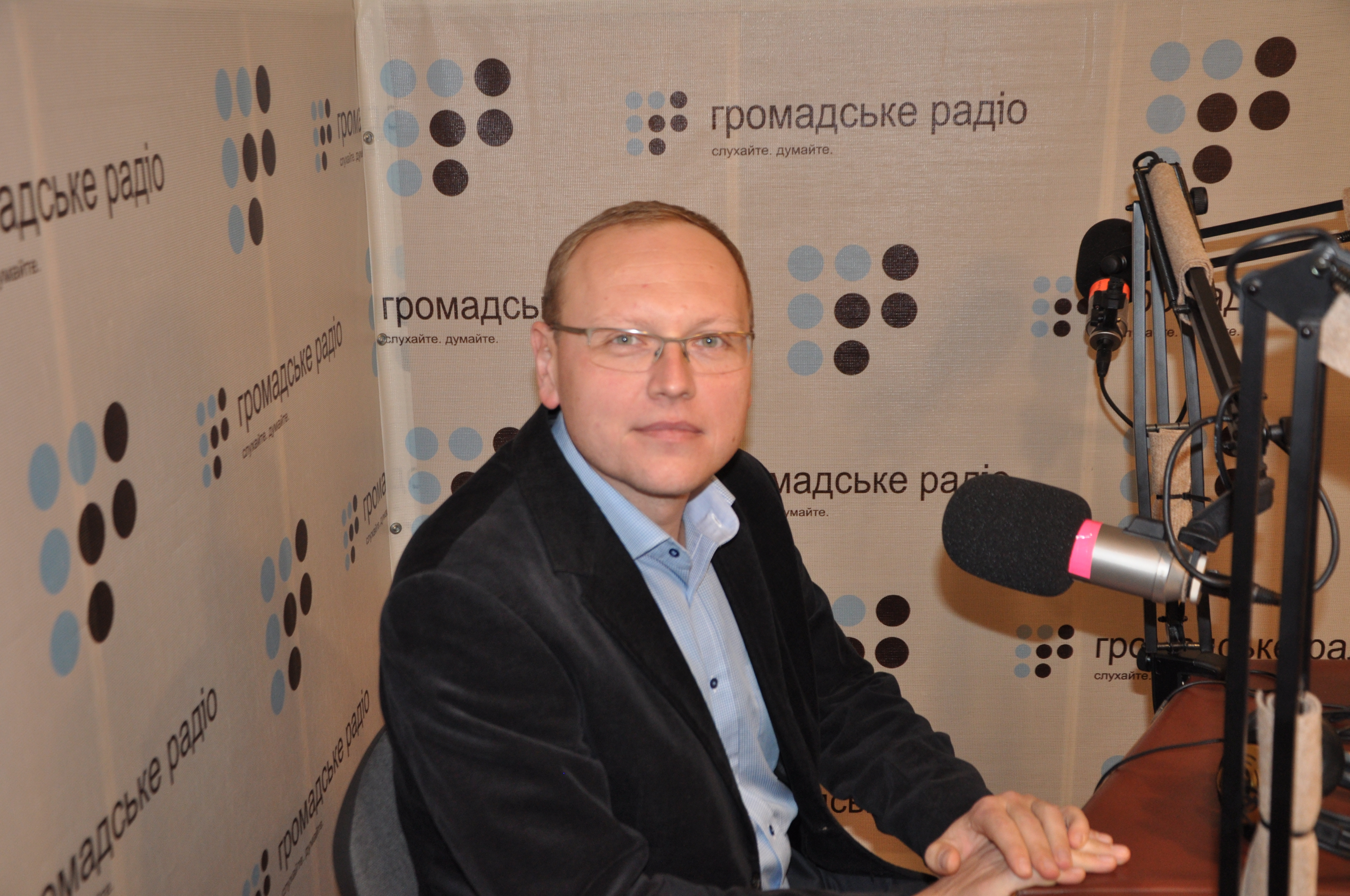 В Украине проходной барьер на выборах должен быть 0%, – политолог