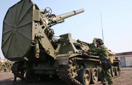 Позиции украинских военных обстреливают в Счастье