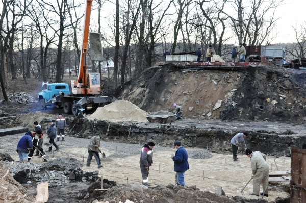 На Луганщині почали відновлювати міст між Сєвєродонецьком та Лисичанськом