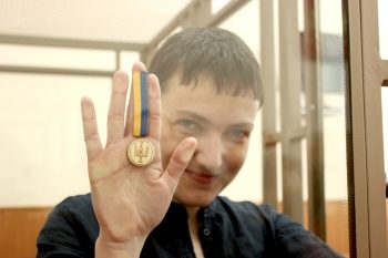 Меня еще рано отпевать, или как Савченко отреагировала на приход священника Меня еще рано отпевать, или как Савченко отреагировала на приход священника