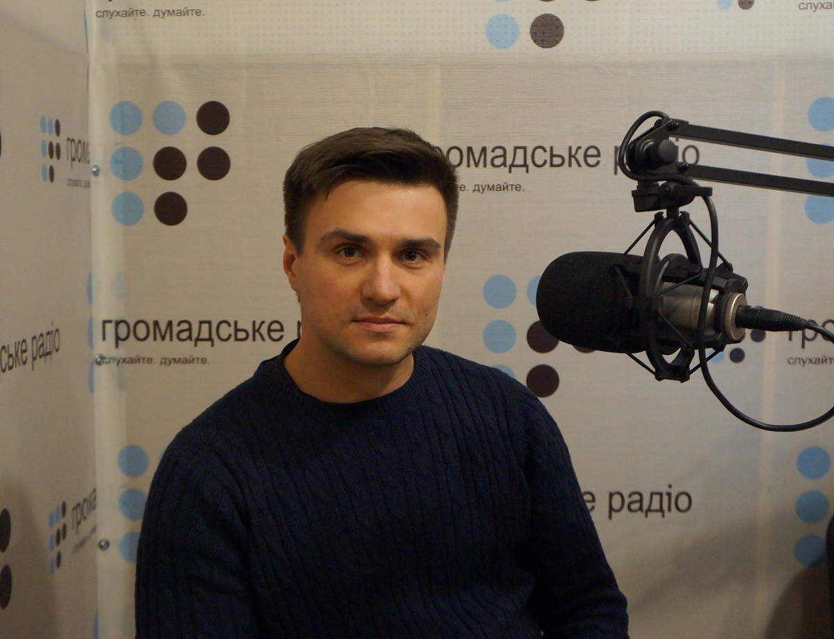 В Крыму боятся говорить на украинском, и поддерживают блокаду, — Александр Шульга