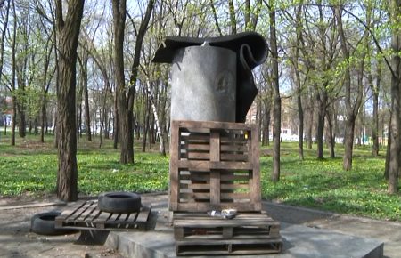 У Дніпропетровську викрали пам'ятник радянського періоду