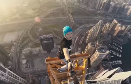 Український руфер Мустанг зняв на відео Дубаї з висоти 452 метри