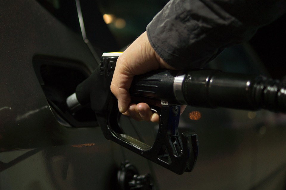 Зависимость цены бензина от стоимости нефти преувеличена, — Сергей Куюн