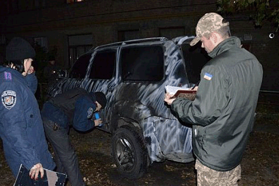 Голові Лисичанської МВК спалили позашляховик