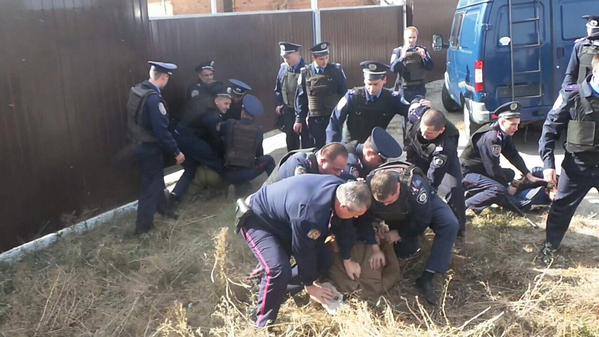 Милиционеры из Богодухова напали на журналистов «Громадського ТБ Харків»