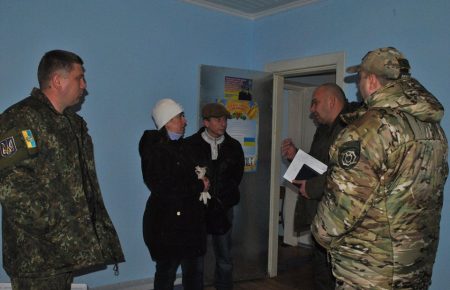 Вече помогают наладить контакт с жителями  — полиция Рубежного