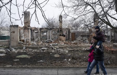 На Донбассе чехи раздадут нуждающимся переселенцам по 300 долларов