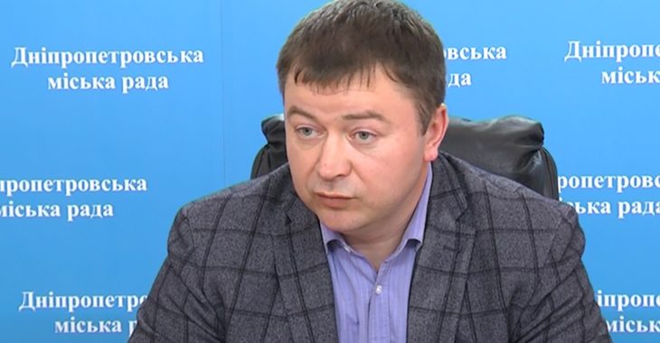 В Дніпропетровську із кранів побігла смердюча вода В Дніпропетровську із кранів побігла смердюча вода
