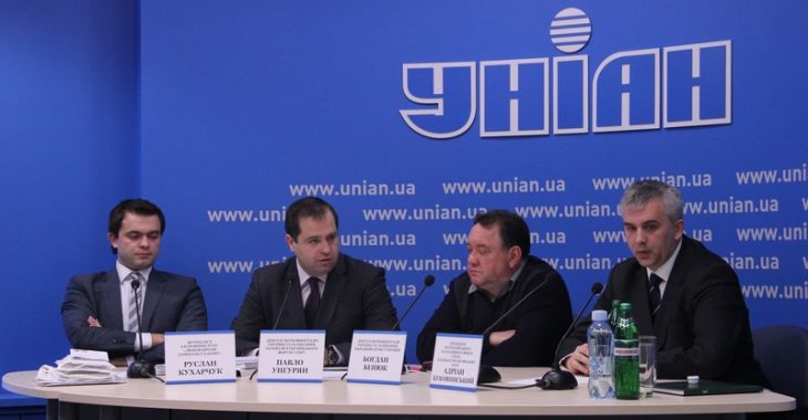 Нового уповноваженого з питань сім'ї зняли після скандалу з заявою про геїв Нового уповноваженого з питань сім'ї зняли після скандалу з заявою про геїв