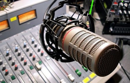 США надали Україні радіопередавачі для поновлення трансляцій на Донбас