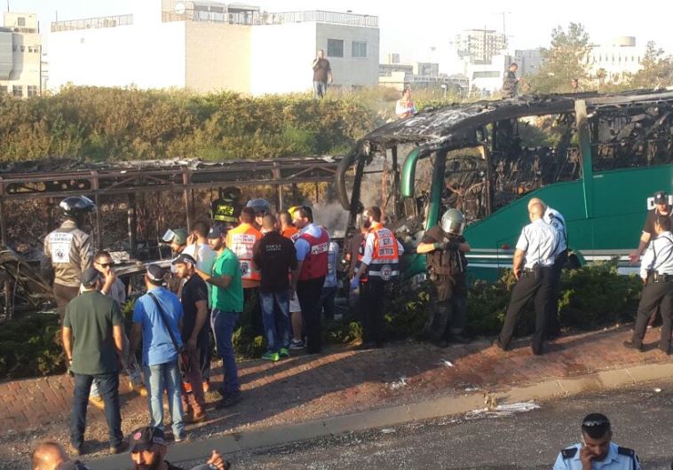 Щонайменше 16 осіб постраждали через вибух в автобусі в Єрусалимі, — ЗМІ