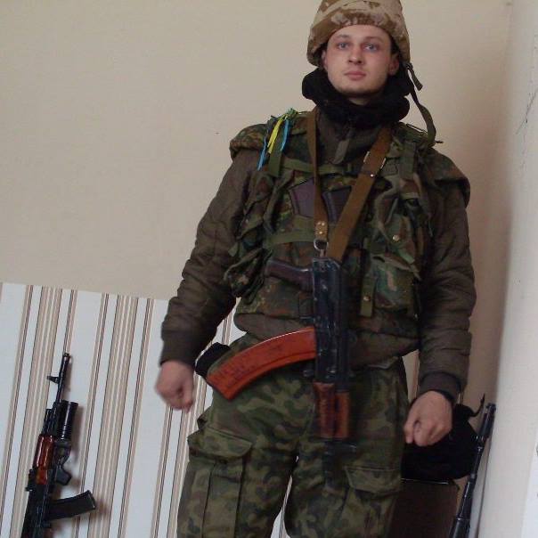 Силовики в Крыму ворвались с обыском в квартиру матери украинского военного