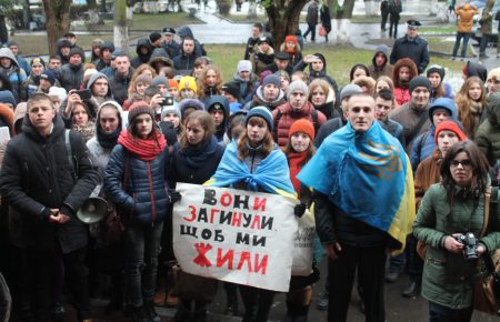 Майже півтисячі студентів у Луцьку вийшли на Марш гідності