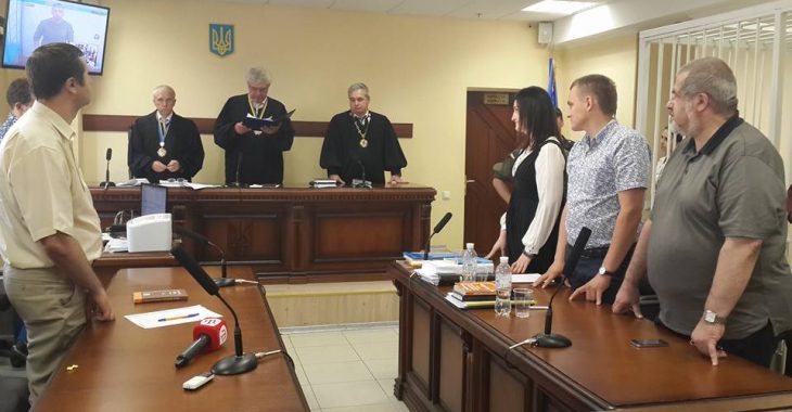 Айдарівця з позивним "Татарин" відпустили з СІЗО під поруку Чубарова Айдарівця з позивним "Татарин" відпустили з СІЗО під поруку Чубарова