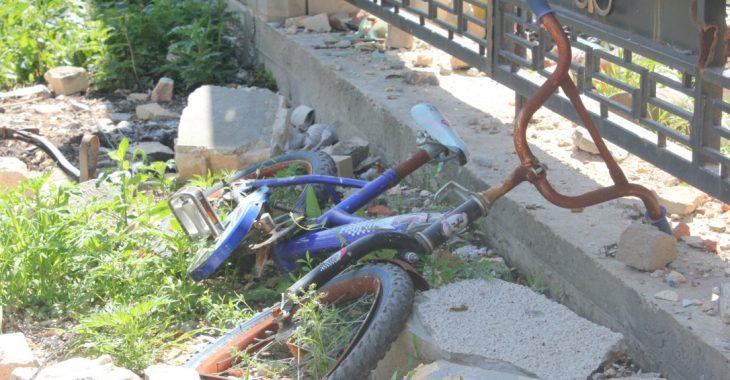 За час АТО на Донбасі загинуло 50 дітей За час АТО на Донбасі загинуло 50 дітей