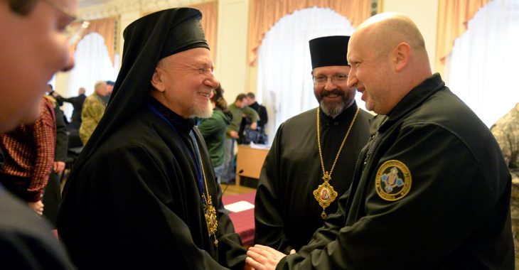 Турчинов запропонував відзначати Різдво в Україні 25 грудня Турчинов запропонував відзначати Різдво в Україні 25 грудня