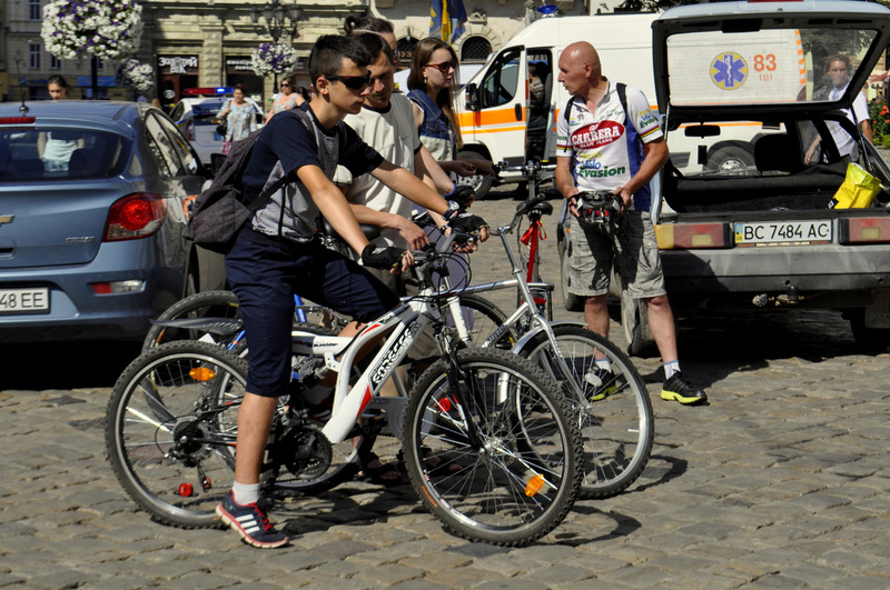 У Львові стартував всеукраїнський велопробіг за участю незрячих людей
