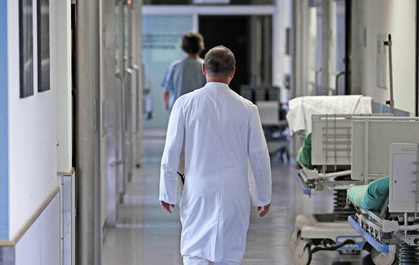 У «ЛНР» визнали дефіцит медиків, — Снєгирьов У «ЛНР» визнали дефіцит медиків, — Снєгирьов