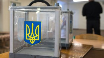 На Донбасі заблоковані біля 7% виборчих дільниць, — голова комітету виборців На Донбасі заблоковані біля 7% виборчих дільниць, — голова комітету виборців