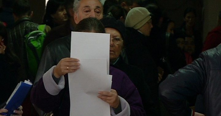 Виборці у Вінниці масово голосують без паспортів, — ОПОРА Виборці у Вінниці масово голосують без паспортів, — ОПОРА