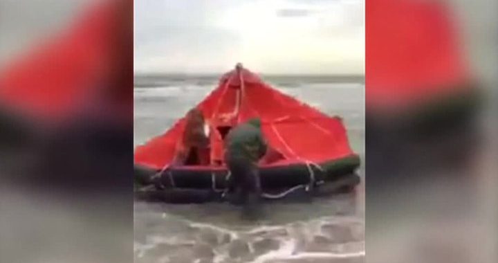Спасатели обнаружили тела еще двух человек в районе крушения катера под Одессой Спасатели обнаружили тела еще двух человек в районе крушения катера под Одессой
