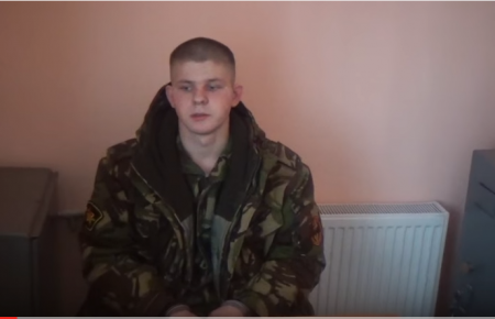 У мережі з'явилось відео допиту російських війкових, затриманих на Луганщині