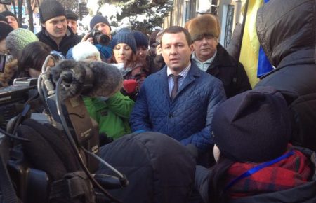 У Дніпропетровську люди зібрались на мітинг проти свавілля прокуратури
