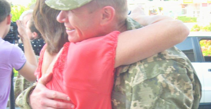 У Черкасах зустріли героїв АТО У Черкасах зустріли героїв АТО