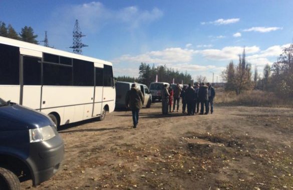 На Луганщині українців звільняють з полону На Луганщині українців звільняють з полону