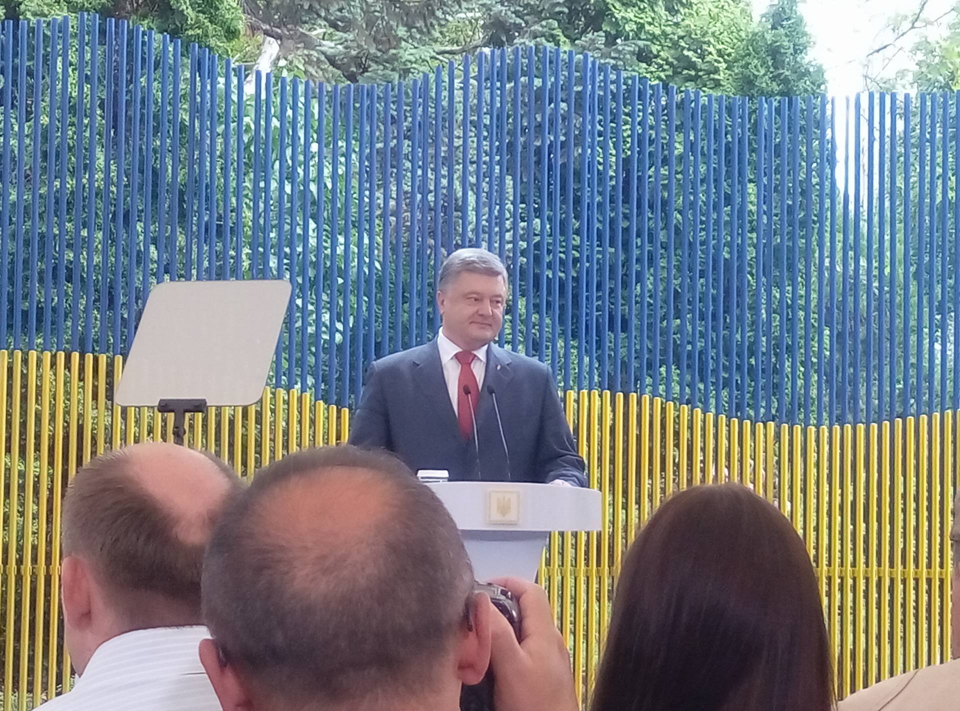 Що сказав Порошенко на прес-конференції: Донбас, офшорний скандал, Савченко