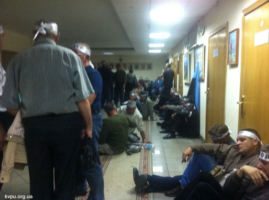 Мітингуючі шахтарі ночували на підлозі в міністерстві соцполітики