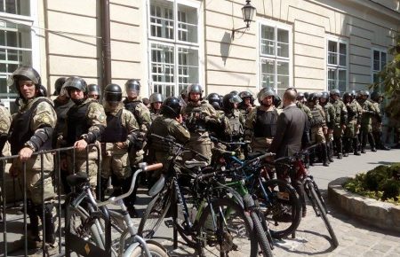 У Львові очікують ще провокацій, але зараз спокійно — кореспондент