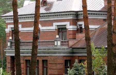 Будинок Клюєва під Києвом обшукують у справі перешкоджання Майдану