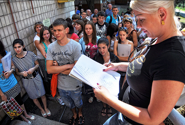 Українська влада закрила шлях кримським школярам до ВНЗ, — експерт