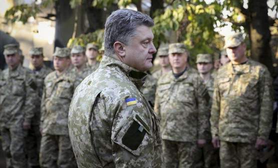 Украина не сдаст позиции в Широкино, - Порошенко
