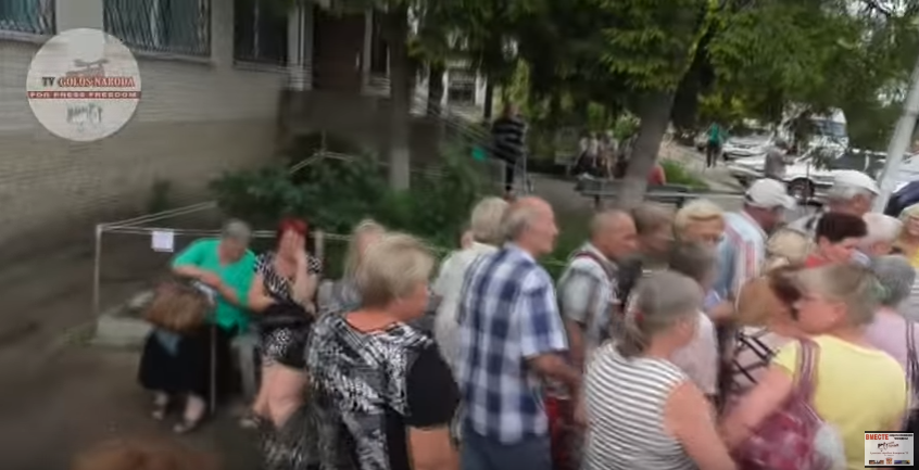 Как пенсионные туристы из «ЛНР» ездили в Беловодск за пенсией, видео